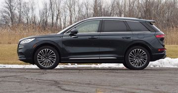 Lincoln Review: 2 Ratings, Pros and Cons