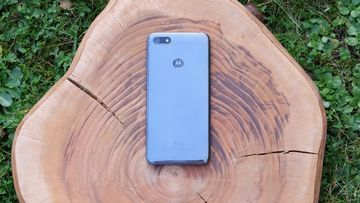 Motorola Moto E6 Play Review: 2 Ratings, Pros and Cons