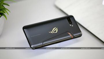 Asus ROG Phone II test par Gadgets360 Asus ROG Phone II test par Gadgets360