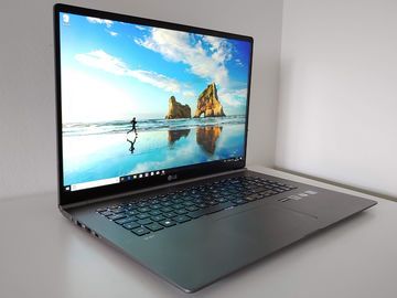 LG Gram 17 reviewed by Stuff LG Gram 17 reviewed by Stuff
