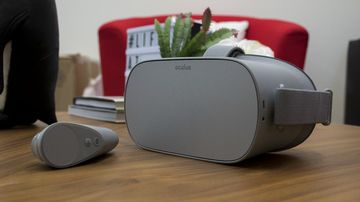 Oculus Go reviewed by ExpertReviews