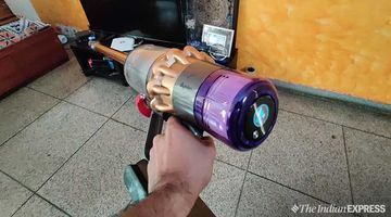 Dyson V11 Review: 7 Ratings, Pros and Cons