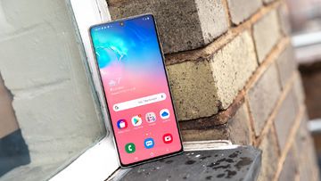 Samsung Galaxy S10 Lite test par ExpertReviews