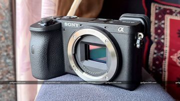 Sony Alpha 6600 Review: 4 Ratings, Pros and Cons