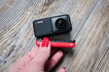 Insta360 One R test par DigitalTrends Insta360 One R test par DigitalTrends