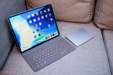 Apple iPad Pro 12.9 test par Pocket-lint Apple iPad Pro 12.9 test par Pocket-lint