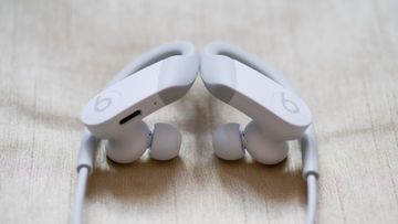 Beats Powerbeats reviewed by ExpertReviews