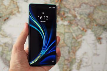 OnePlus 8 test par Pocket-lint OnePlus 8 test par Pocket-lint
