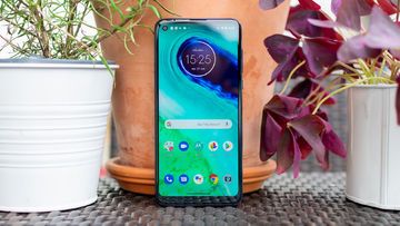 Motorola Moto G8 testé par ExpertReviews Motorola Moto G8 testé par ExpertReviews
