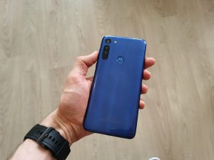 Motorola Moto G8 test par Trusted Reviews