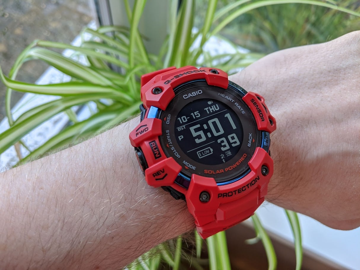 Casio G-Shock GBD-H1000 Review : List of Ratings, Pros and Cons