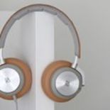 BeoPlay H9 Review