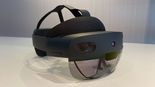 Microsoft HoloLens 2 Review